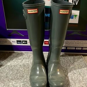 Taupe Green women’s hunter boots